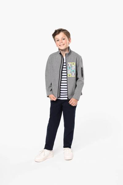 Aix-en-Provence – Le raffinement textile Des broderies fines sur softshells pour une entreprise aixoise : sobriété, précision et élégance provençale.